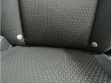 ◆ISOFIX◆シートベルトいらずでチャイルドシートと固定金具を連結するだけでガッチリ固定できます。