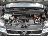 ◆エンジンルーム◆車の心臓部分。エンジンルームが汚いとトラブルの基になりますので、当店は専用の液剤を使って徹底的に綺麗にします。