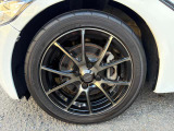 社外ホイールに交換されてます。Weds Sport SA-10R フロント15インチ
