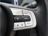 ◆アダプティブクルーズコントロール◆予め設定した車速内でクルマが自動的に加減速。前走車との適切な車間距離を維持しながら追従走行します。【LKAS】車線維持支援システムでステアリング操作を支援。