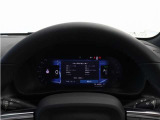Google アシスタントを呼べば、友人や家族、会社の同僚への連絡や、車内環境の調整も思いのまま。ルート案内やエンターテイメント機能を利用する際も、ステアリングから手を離す必要はありません。