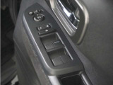 ◆パワーウィンドウスイッチ◆運転席から全席の窓の開閉操作を行うことが出来いつでも換気ができます!