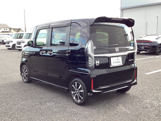 ホンダ N-BOXカスタム G L の中古車詳細 (66,000km, クリスタル