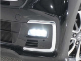◆フォグライト◆ 霧などの悪天候時、自車の位置を示すとともに前方や路肩が見えずらい時、近い位置をワイドに照らしてくれます