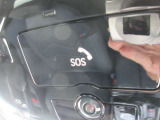SOSボタンで緊急時エマージェンシーにつながります。