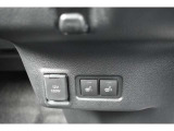 運転席シートヒータースイッチ