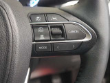 レーダークルーズコントロール(全車速追従機能)付きです。前方車両の車速に応じて追従支援してくれるので、ロングドライブも快適です。詳細は販売店スタッフまでお尋ねください。