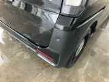 当店は仕上げ業者と提携して、車両の仕上げを行っております。磨き、ルームクリーニング、ヘッドライト磨き、を一貫して行っております。