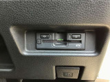 ETCが装着されています。再セットアップ後高速道路の料金所をノンストップで通過できて大変便利です。