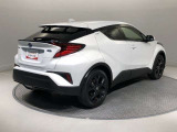 人気のSUV! 普段使いから週末のお出かけまで、運転するワクワクを感じさせてくれる一台になると思います。