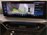 【バックモニター】&rdquo;R&rdquo;レンジにシフトチェンジして頂くとバックカメラとセンサーが起動し駐停車時の運転をサポートします。