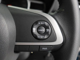 【全車速追従機能付アダプティブクルーズコントロール】走行中に先行車の様子を検知しながら、設定した車速の範囲内で先行車との距離のキープを支援。疲れにくく、長距離運転中の渋滞なども快適に運転できます。