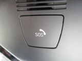 SOSコール装備です。緊急時は遠慮なく押してください。BMWメーカーエマージェンシーに直結致します。