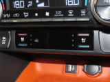前席にシートヒーター&シートベンチレーションを装備しております。