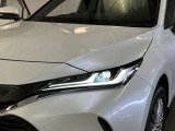 LEDヘッドライトです。デザイン性がよくとても明るいので、夜間の走行や悪天候でも安心です。しかも長寿命!