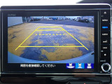 ◆【リアカメラ】が装着されています。リバースに入れるだけで映ります。後方の安全確認や、狭い駐車場での車庫入れ、雨の日や夜間など視界の悪い時に便利です。安全にバックする為には欠かせない装備です。
