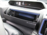 運転席USBチャージャー