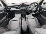 こちらのお車はMINI NEXT鶴ヶ島に展示中です。☆お問合せをお待ちしてます!