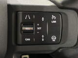 【全車速対応アダプティブクルーズコントロール】ミリ波レーダー+ステレオカメラ+赤外線により前方車輌を認識し、高速道路などの自動車専用道路や渋滞時などではドライバーの負担を大幅に軽減してくれます。