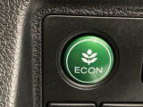 ★ECONスイッチ★ エコドライブを加速しよう!スイッチをONにすると、運転の仕方によるロスを抑え込み燃費をよくするようクルマが頑張ります(*^ー^*)燃費向上にチャレンジ♪