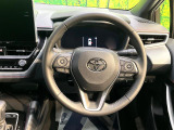 【純正革巻きステアリング】上質な革を使用することで、手にしっかり馴染みとても運転しやすいハンドルです♪