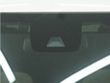 ◆Honda SENSING◆ カメラ等装置で精度の高い検知能力を発揮、安全運転を支援します。ステアリング上のコントローラーに注目!