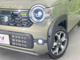 【LEDヘッドライト】悪天候や夜間走行時も良好な視界を確保し安心して運転できる高輝度LEDヘッドライトを装備!点灯速度が早く、消費電力も抑えられています。