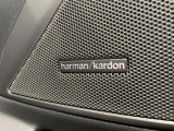 【ハーマンカードン】優れた音響技術と先進性の高いデザインが融合した、上質なインテリアのようなハイクオリティ・オーディオシステムを提供。ドライブで音楽をお楽しみください♪