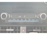 お好きな温度に設定すれば自動的に温度を調節、車内を快適空間に仕上げてくれます。