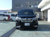 LEDヘッドライト装着車なので、夜間走行も明るく安全な走行をサポートいたします