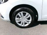 車体にぴったりの純正ホイールです。