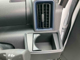 安全・安心な走行のために、納車前にダイハツのクルマを知り尽くしたエキスパートが基本性能に関わる機能や状態を徹底的に点検。消耗部品の交換など法定12ヶ月点検相当の点検・整備を実施しております。