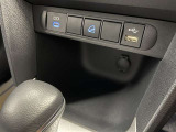 充電用USB端子付き。スマートフォンなどの充電に便利ですよ(^^)