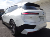 長期にわたる保証を実現。安心の無償保証。2年間のBMWプレミアムセレクション保証と延長保証(別途費用)を合わせて最大4年間の保証。万一の故障に長期間備えることができ、ご安心してお乗り頂けます。