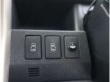 【電動スライドドア】運転席からでもオートでスライドドアの開閉が可能!同乗者にも優しく、とっても便利な機能です☆