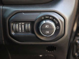 LEDオートヘッドライトです、オートなので自動で点灯します。