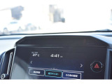 ドライバーモニタリングシステム。車に乗り込むと室内に設置された専用のカメラがドライバーの顔を認識し安全運転のサポートやあらかじめ設定したシートポジションやドアミラー角度を自動再現します。