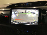 バックガイドモニターで、後方を確認しながら安心して駐車することができます。運転初心者も熟練者も必須の機能ですよ!