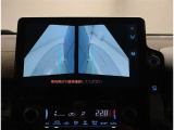 スマートキー付きです。スマートキーとは鍵を車に差し込まなくても、ドアノブを触ったりするだけで、ドアロックを解錠できます。これが凄く便利なんですよ。
