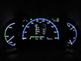 運転席のメータパネル類は常に視界に入る場所ですので、大事なチェックポイントです。ぜひ実際にご乗車ください。