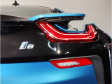 BMWの伝統の丸目4灯ヘッドライトでございます。LEDライトで視認性もよく明るく安全性の向上につながります。