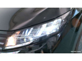 夜間走行の様々な局面に向けて、LEDヘッドランプで視認性をしっかり確保☆ハロゲンヘッドランプのおおよそ2倍の光量で、広範囲に明るくドライバーをサポートしてくれます。