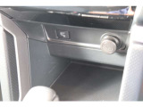 フロント&センターにシガー給電付きで便利!センターにはUSB給電付きで益々便利に!