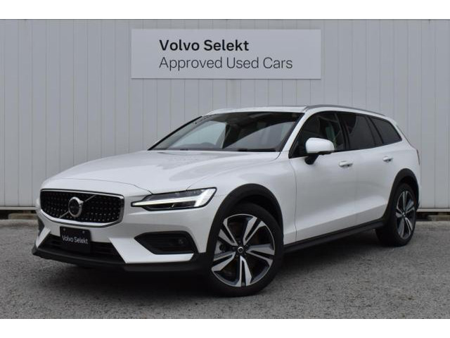 V60クロスカントリー ウルトラ B5 AWD 4WD 
