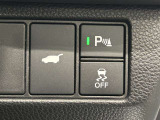 機能制御用のスイッチはステアリング右奥に集約されておりますので、運転の邪魔になりません!