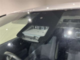 【衝突被害軽減ブレーキ】前方の車両や横断する歩行者などを検知した時、衝突回避や被害軽減をサポートします。