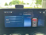 バックカメラにより駐車時の後方確認も楽にできます。