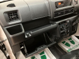 ダイハツ認定中古車のこの1台は もしもの時も安心できる保証もしっかり付いて 納車前には法定12ヶ月点検整備を行います!ダイハツはお客様に安心してお乗り頂ける中古車をご提案させて頂きます!