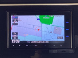 ナビゲーションはフルセグTV対応のGathers純正メモリーナビを搭載しています。Bluetoothオーディオ機能がありますので、スマートフォンなどの音楽も再生できます。