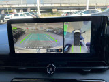 『アラウンドビューモニター』はスムーズな駐車と安全確認をサポートします。